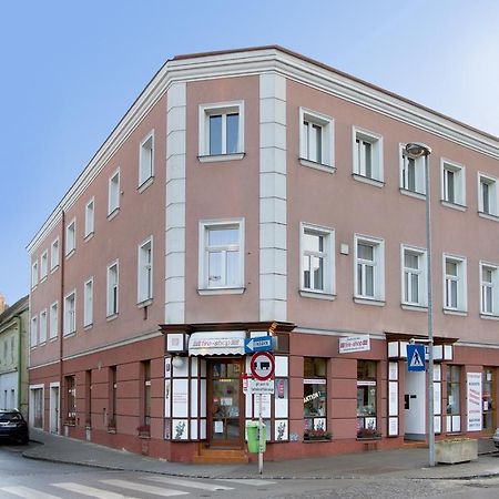 Hotel Zur Sonne Корнойбург Экстерьер фото