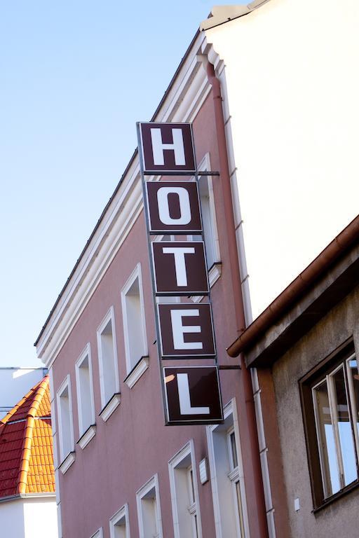 Hotel Zur Sonne Корнойбург Экстерьер фото